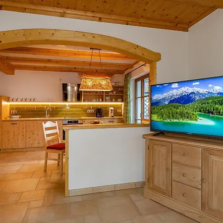 Stoaroeserl Holiday home